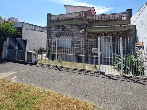 Casa en alquiler en Merlo Sur