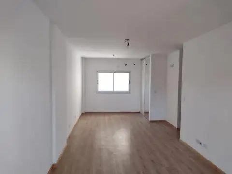 Departamento en Alquiler con 1 cochera