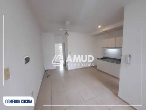 Departamento en Alquiler en Villa Centenario, $ 450.000