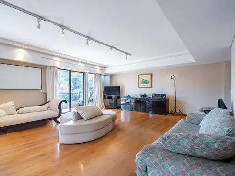 Departamento en Venta de 5 dormitorios