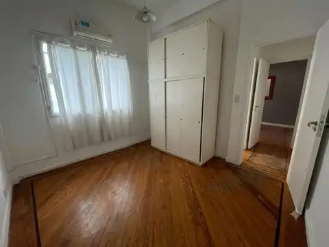 Departamento en Alquiler en Balvanera, $ 900.000
