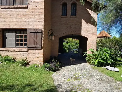 Casa en Venta en Merlo, USD 320.000