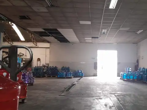 PREDIO MULTI INQUILINOS  EXCELENTE UBICACIÓN Y CONECTIVIDAD