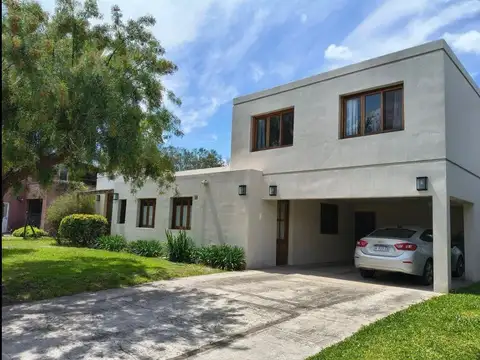 Flaubert  al 1300, Buenos Aires Village