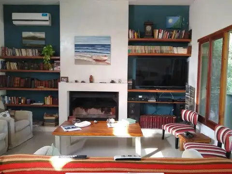 Flaubert  al 1300, Buenos Aires Village