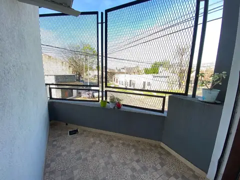 Depto Tipo Casa en Venta en Turdera, USD 75.000