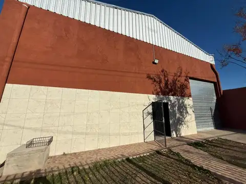 VENTA DE AMPLIO GALPON A ESTRENAR