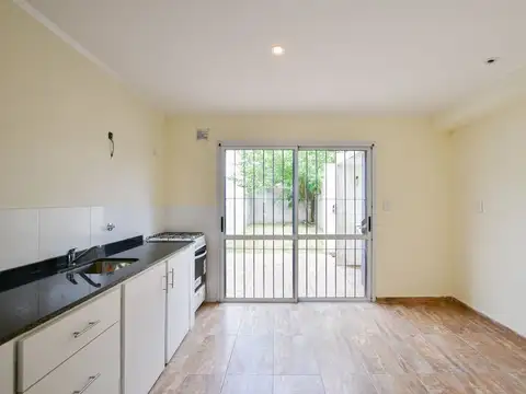 DUPLEX EN VENTA LA PLATA 2 DORMITORIOS PARQUE