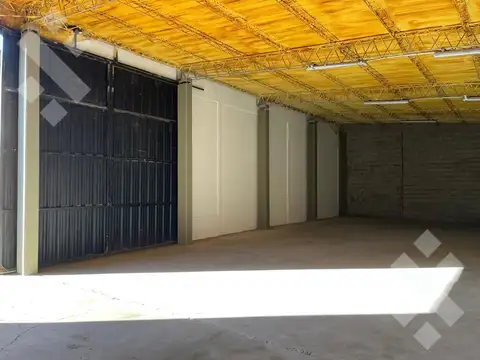 Alquiler galpon 200 m2 - B.° Villa Paur - San Martín de los Andes