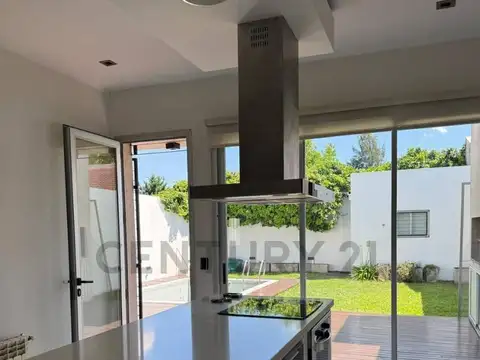 Casa en Alquiler en La Plata, $ 1.350.000