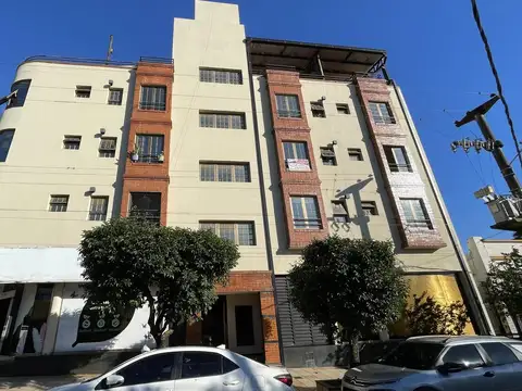 Av. Uruguay y Av. Cabred