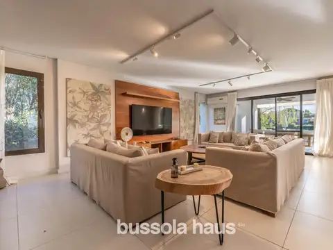 Casa en Venta de 6 dormitorios