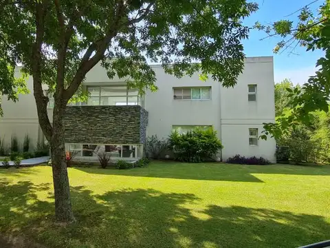 Casa en Venta en City Bell, USD 700.000