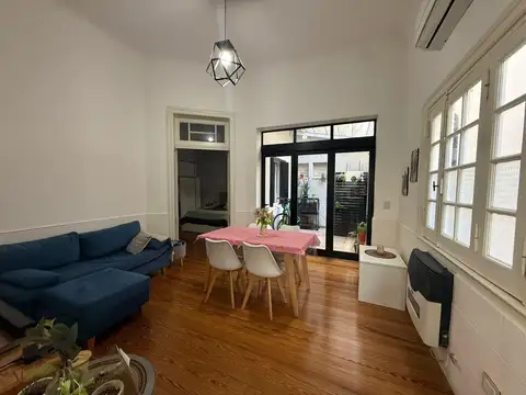 Depto Tipo Casa en Venta 50 años