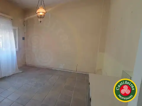 Depto Tipo Casa 2 ambientes con 1 baño
