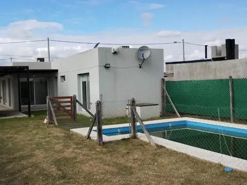 La toscana, casa 1 dormitorio, 300 m2. Piñero