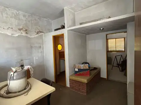 Local en Venta en San Antonio de Padua, USD 85.000