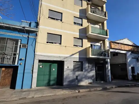 Yerbal 4346: impecable 3amb.    patio con quincho