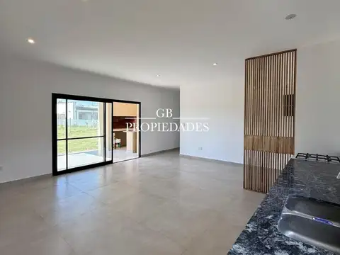 Casa en Venta en Pilar del Este - San Ramón, USD 153.000