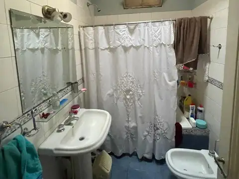 Casa a la venta sobre Av. 25 de mayo