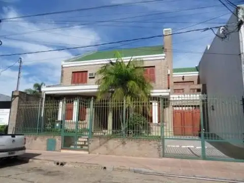 Casa - Venta - Argentina, Concordia - SARMIENTO 1200