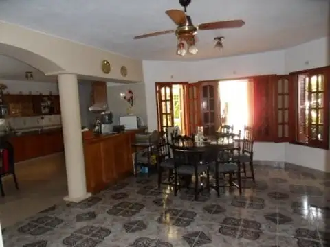 Casa - Venta - Argentina, Concordia - SARMIENTO 1200