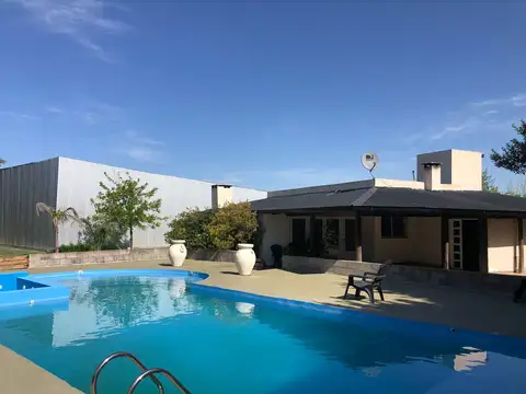 Galpon en Venta 126  mts Fondo