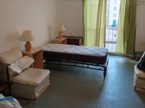 Se vende un departamento monoambiente luminoso - Retiro