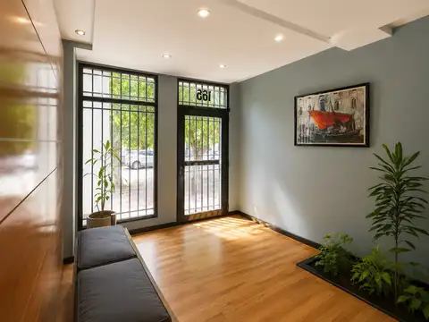 semipiso Al frente Sarmiento y Loria
