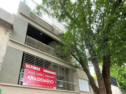 Venta | Cochera fija descubierta. Edificio chico | Saavedra