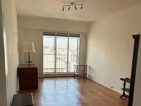 Venta - Plaza Rodriguez Peña - 2 dormitorios - Todo sol.