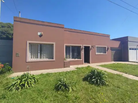 Venta Casa Calle 87 y 32-Gran ubicación-Necochea