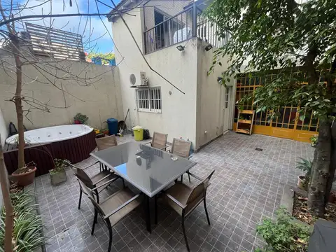 PH tipo Casa en Monte Castro venta