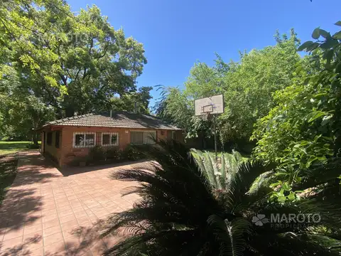 CASA EN VENTAY ALQUILER  PARA VIVIENDA FAMILIAR O DESARROLLO MULTIFAMILIAR