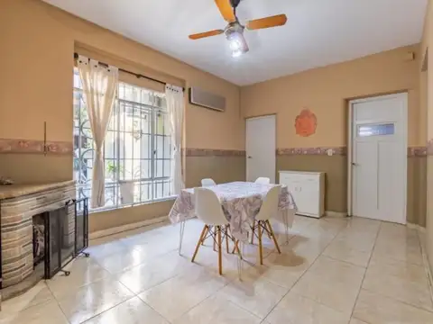VENTA - Casa de 3 dormitorios. Tiro Suizo, Rosario.