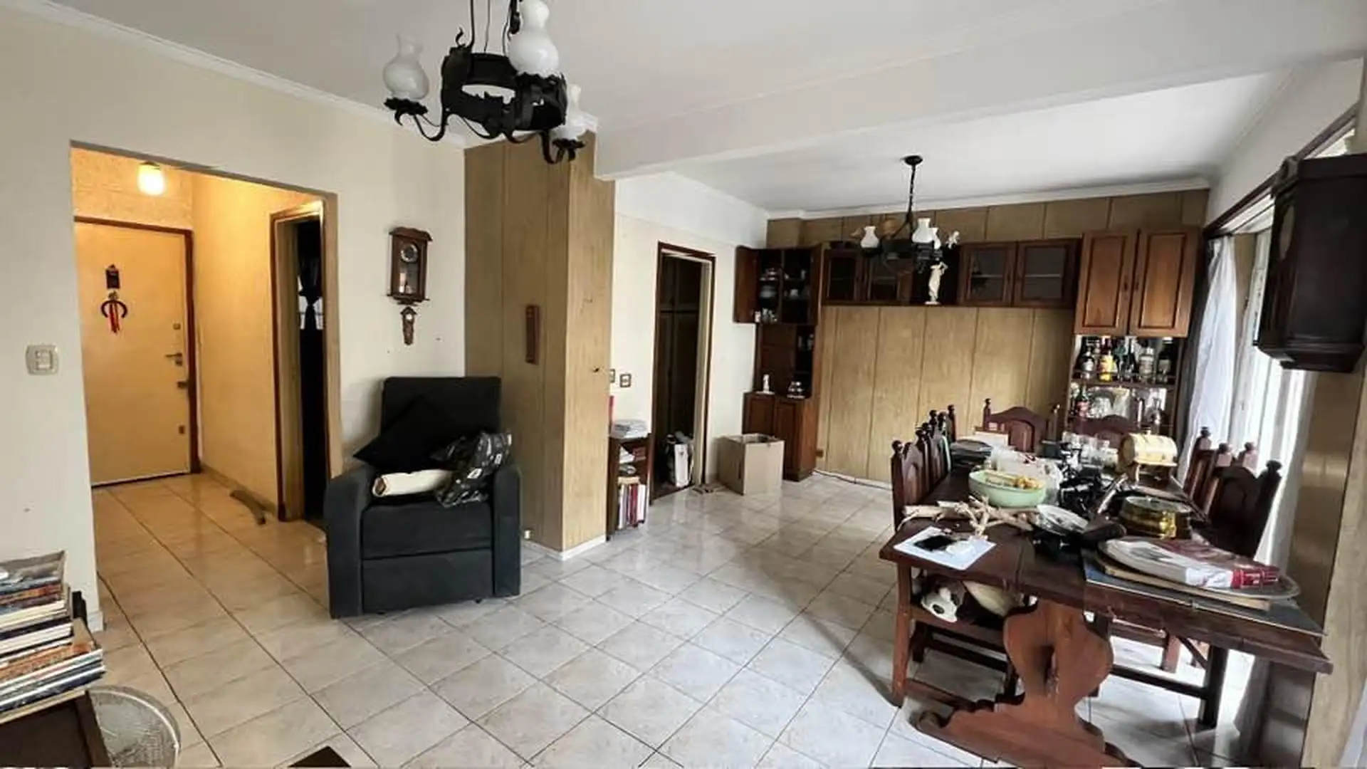 Departamento 3 ambientes a la calle con balcon