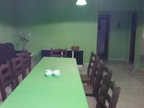 Casa 4 ambientes con 1 baño