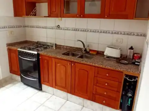 Alquiler PH 2 Dorm. Garage Jardín Olivos