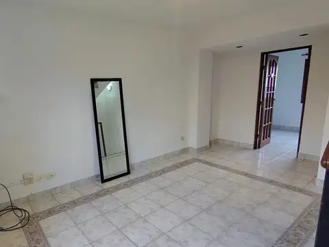 Depto Tipo Casa 3 ambientes con 1 baño