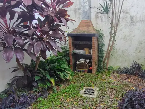 Depto Tipo Casa en Alquiler de 3 ambientes