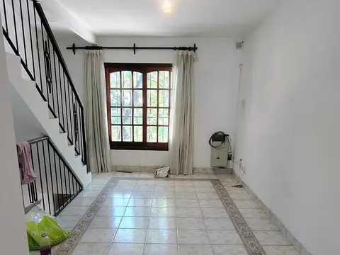 Depto Tipo Casa en Alquiler en Olivos Uzal / Panamericana, $ 1.400.000