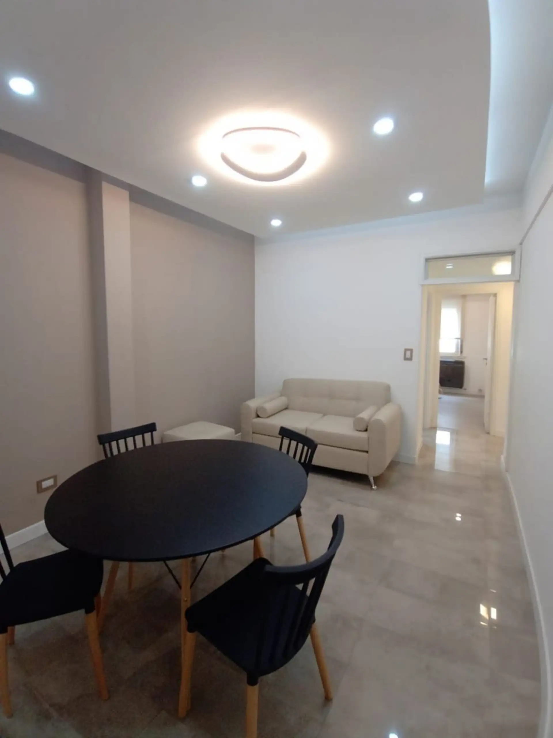 Venta de Departamento 3 Ambientes con balcón terraza en Centro