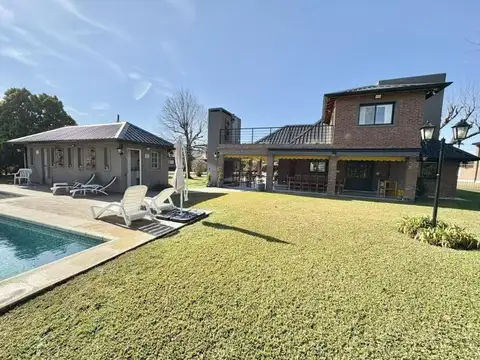 Casa 5 ambientes con 5 baños