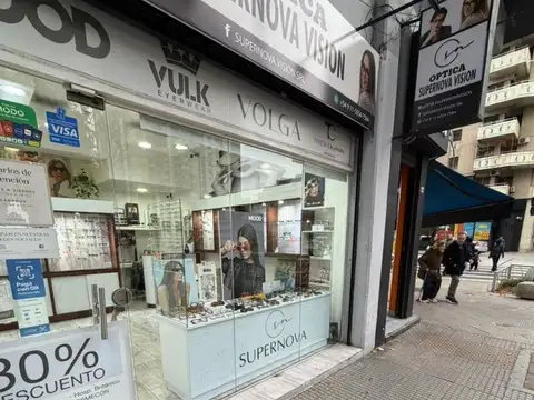 Local en Boedo, sobre Av. Independencia a mts. de Av. La Plata