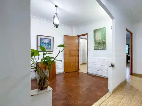 Casa en Venta en Olivos Maipu/Uzal, USD 180.000