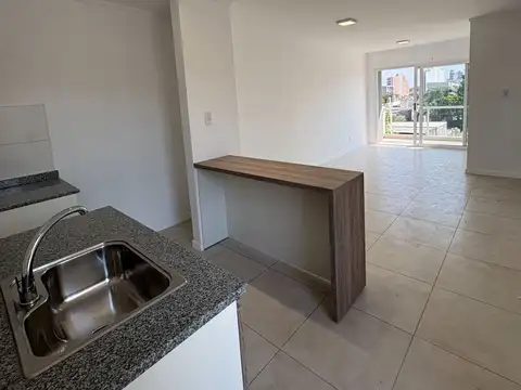 Monoambiente en centro, próximo a entregar, Paraná