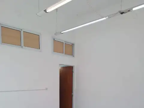 Local en Alquiler en San Nicolas de los Arroyos, $ 490.000