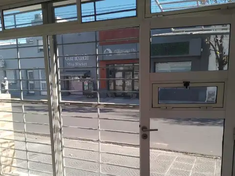 Local en Alquiler en San Nicolas de los Arroyos, $ 490.000