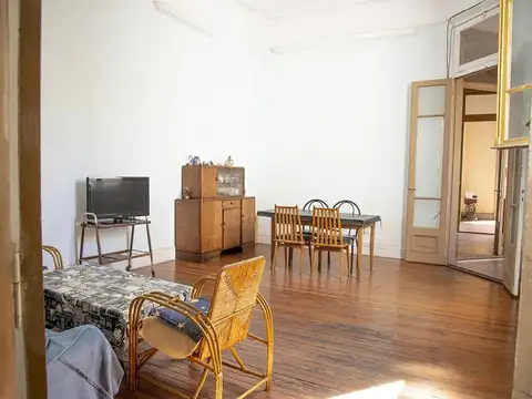 Depto Tipo Casa en Venta de 6 ambientes