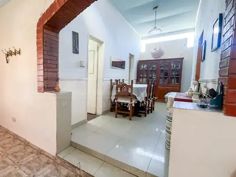 Ramon Castro al 3200 entre Warnes y O'Higgins